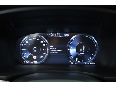 Volvo V60 2.0 T6 Recharge AWD R-Design | Long Range | Stoel- & Stuurverw. | Apple Carplay | Sportstoelen |