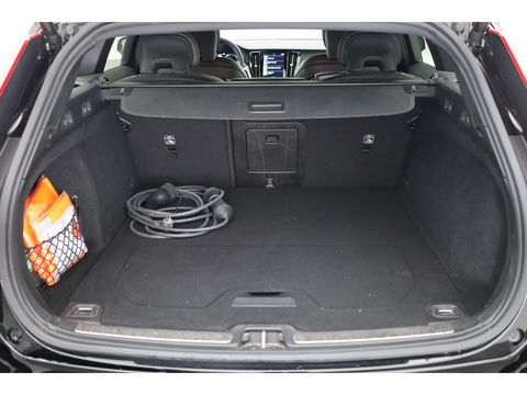 Volvo V60 2.0 T6 Recharge AWD R-Design | Long Range | Stoel- & Stuurverw. | Apple Carplay | Sportstoelen |