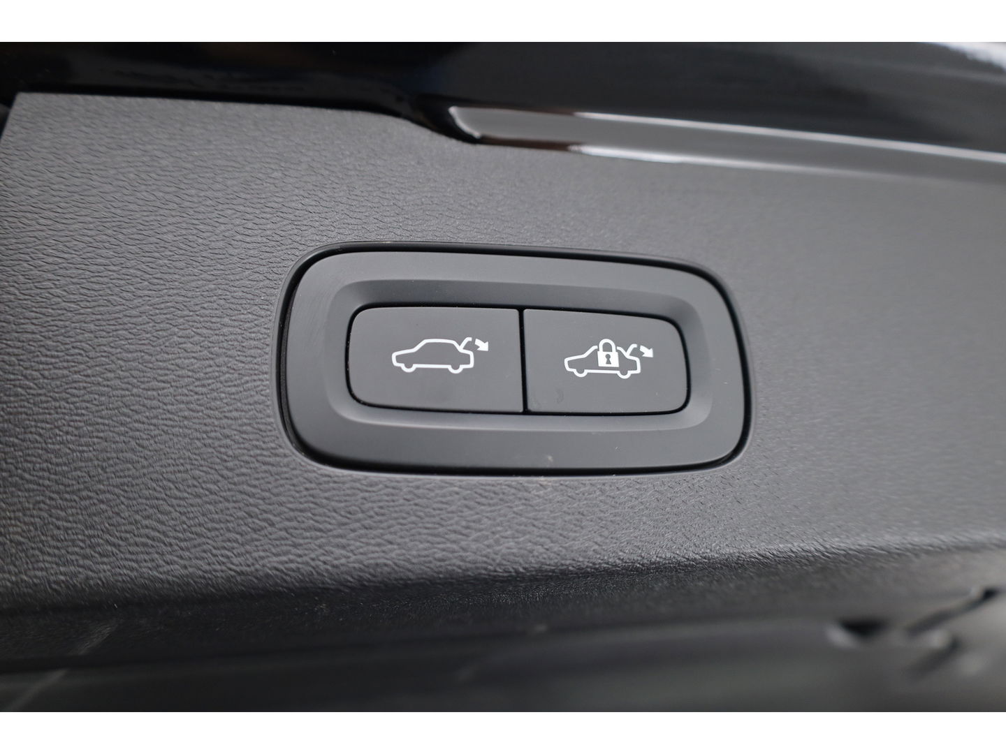 Volvo V60 2.0 T6 Recharge AWD R-Design | Long Range | Stoel- & Stuurverw. | Apple Carplay | Sportstoelen |