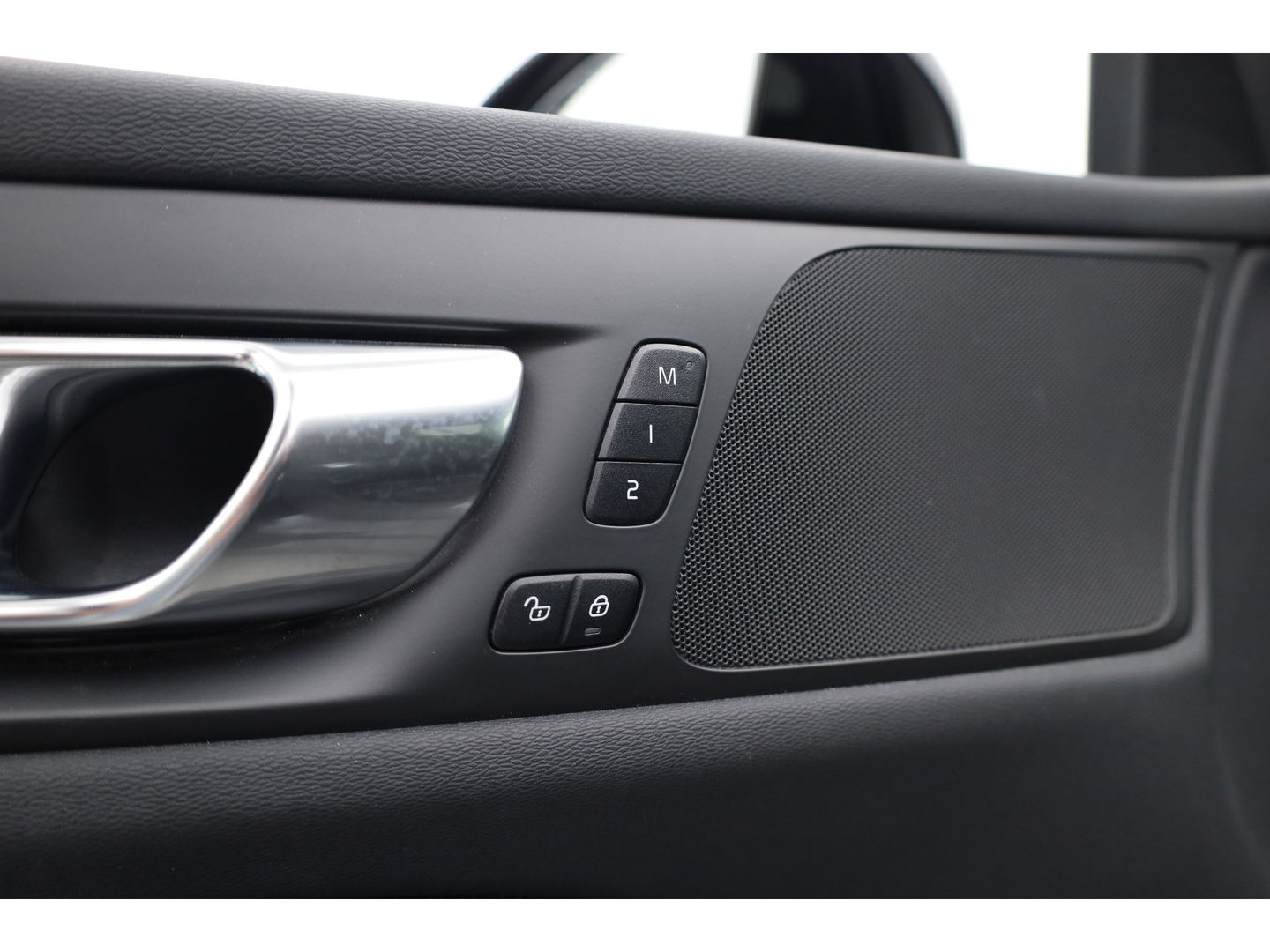 Volvo V60 2.0 T6 Recharge AWD R-Design | Long Range | Stoel- & Stuurverw. | Apple Carplay | Sportstoelen |