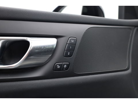 Volvo V60 2.0 T6 Recharge AWD R-Design | Long Range | Stoel- & Stuurverw. | Apple Carplay | Sportstoelen |