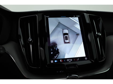 Volvo XC60 2.0 T8 Plug-in hybrid AWD Ultimate Black Edition | Luchtvering | Elek. Trekhaak | HUD | B&W |