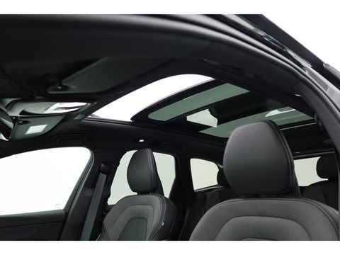 Volvo XC60 2.0 T8 Plug-in hybrid AWD Ultimate Black Edition | Luchtvering | Elek. Trekhaak | HUD | B&W |