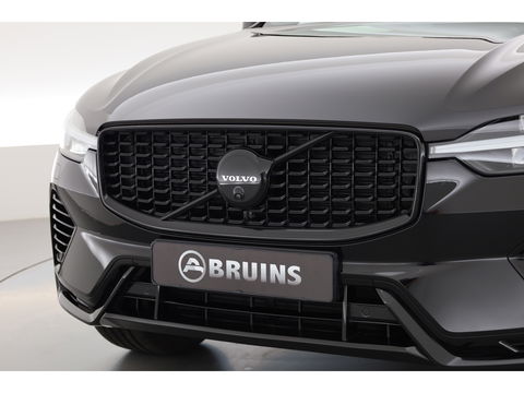 Volvo XC60 2.0 T8 Plug-in hybrid AWD Ultimate Black Edition | Luchtvering | Elek. Trekhaak | HUD | B&W |