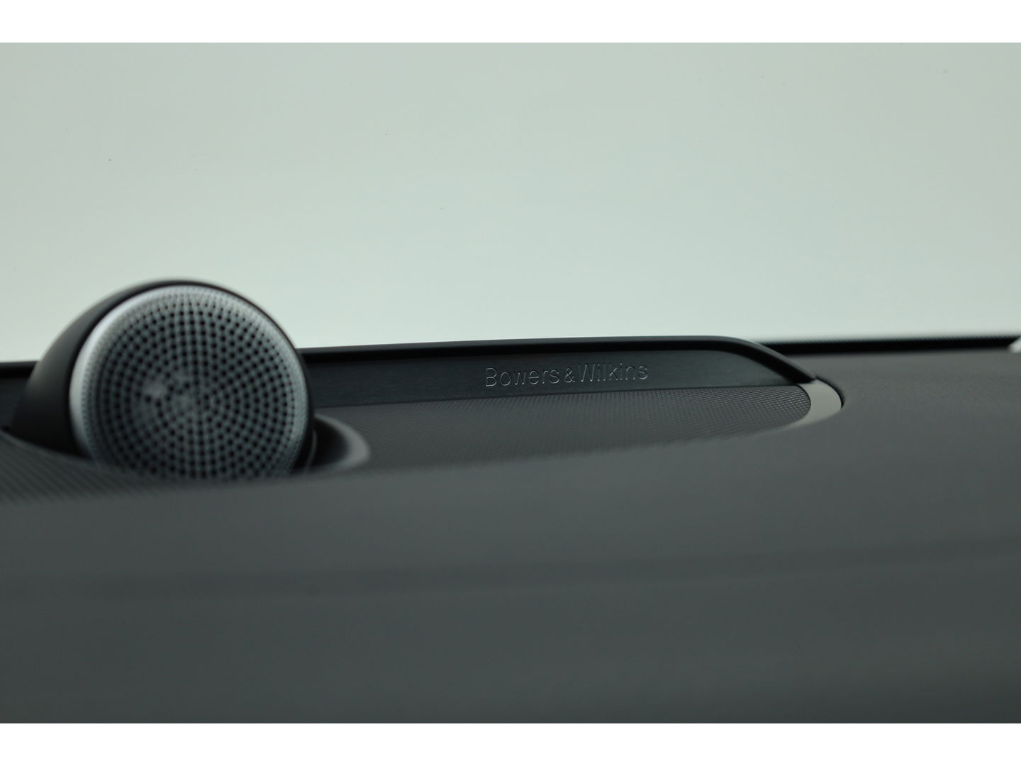 Volvo V60 2.0 T8 Plug-in hybrid AWD Polestar Engineered | B&W | HUD | ACC | 360 Cam | Trekhaak | Stuur- & 4x stoelverw. |