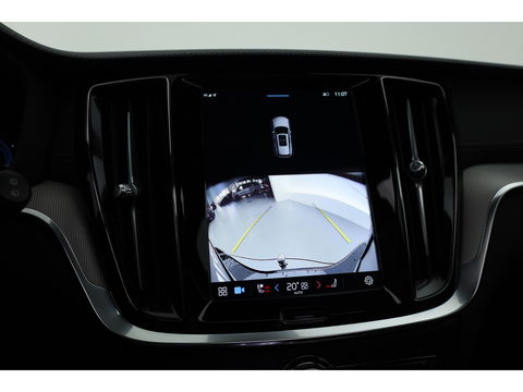 Volvo V60 2.0 T8 Plug-in hybrid AWD Polestar Engineered | B&W | HUD | ACC | 360 Cam | Trekhaak | Stuur- & 4x stoelverw. |