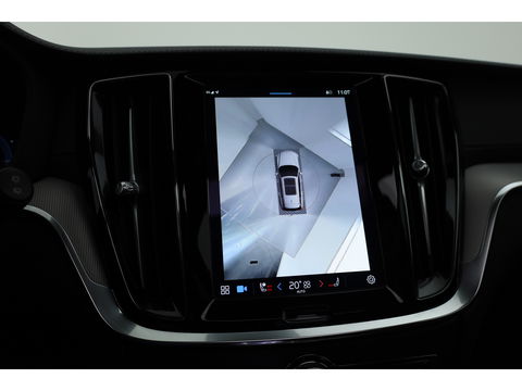 Volvo V60 2.0 T8 Plug-in hybrid AWD Polestar Engineered | B&W | HUD | ACC | 360 Cam | Trekhaak | Stuur- & 4x stoelverw. |