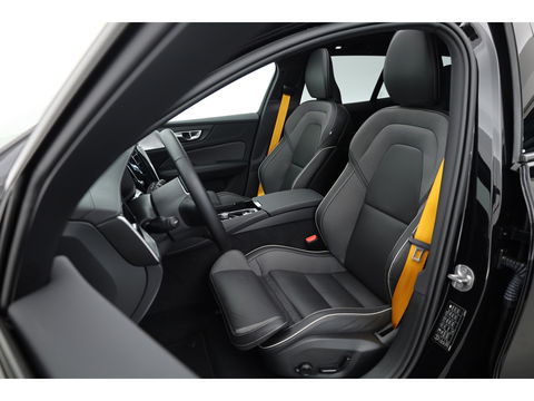 Volvo V60 2.0 T8 Plug-in hybrid AWD Polestar Engineered | B&W | HUD | ACC | 360 Cam | Trekhaak | Stuur- & 4x stoelverw. |