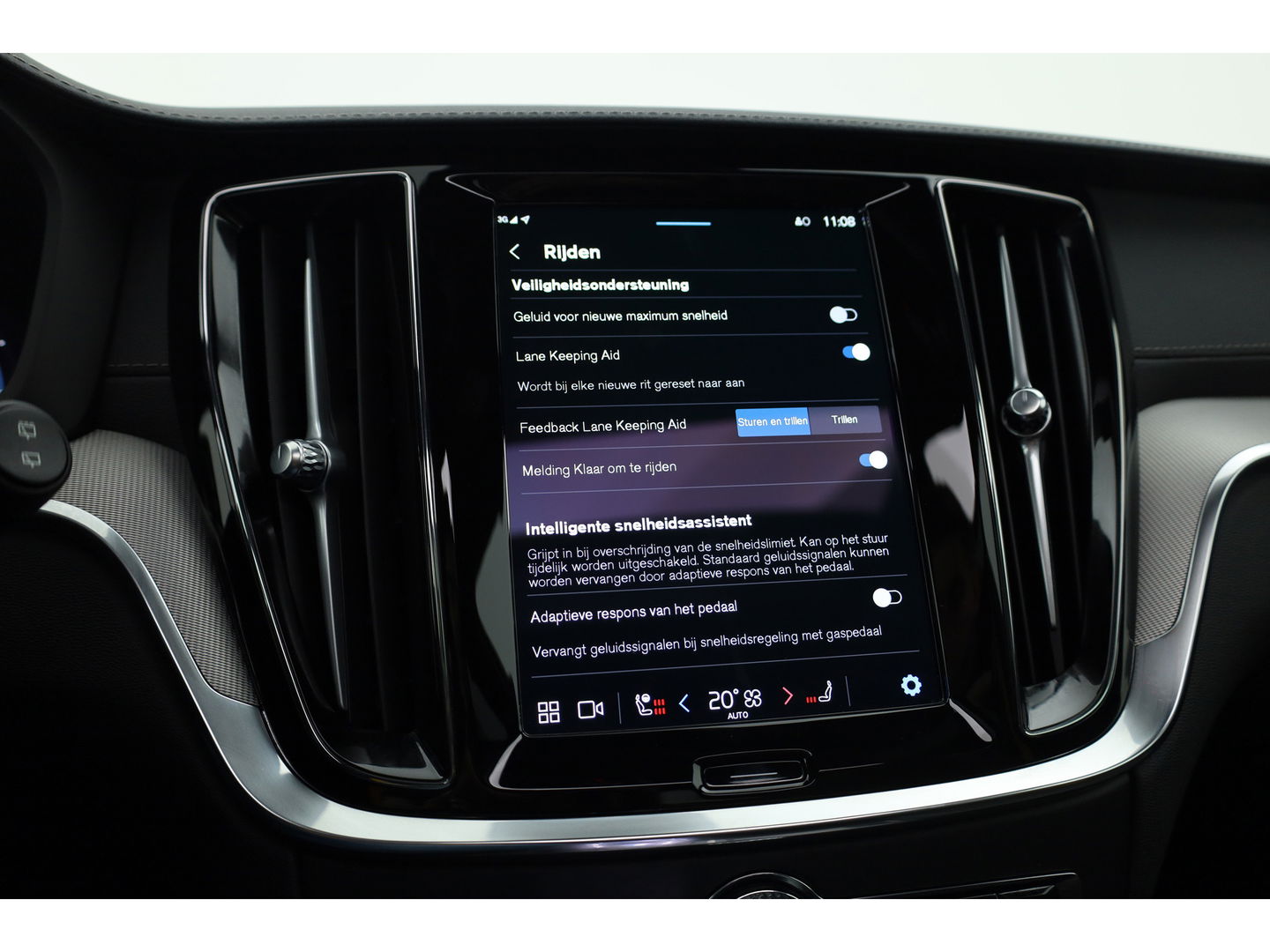 Volvo V60 2.0 T8 Plug-in hybrid AWD Polestar Engineered | B&W | HUD | ACC | 360 Cam | Trekhaak | Stuur- & 4x stoelverw. |