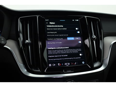 Volvo V60 2.0 T8 Plug-in hybrid AWD Polestar Engineered | B&W | HUD | ACC | 360 Cam | Trekhaak | Stuur- & 4x stoelverw. |