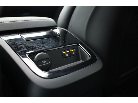 Volvo V60 2.0 T8 Plug-in hybrid AWD Polestar Engineered | B&W | HUD | ACC | 360 Cam | Trekhaak | Stuur- & 4x stoelverw. |