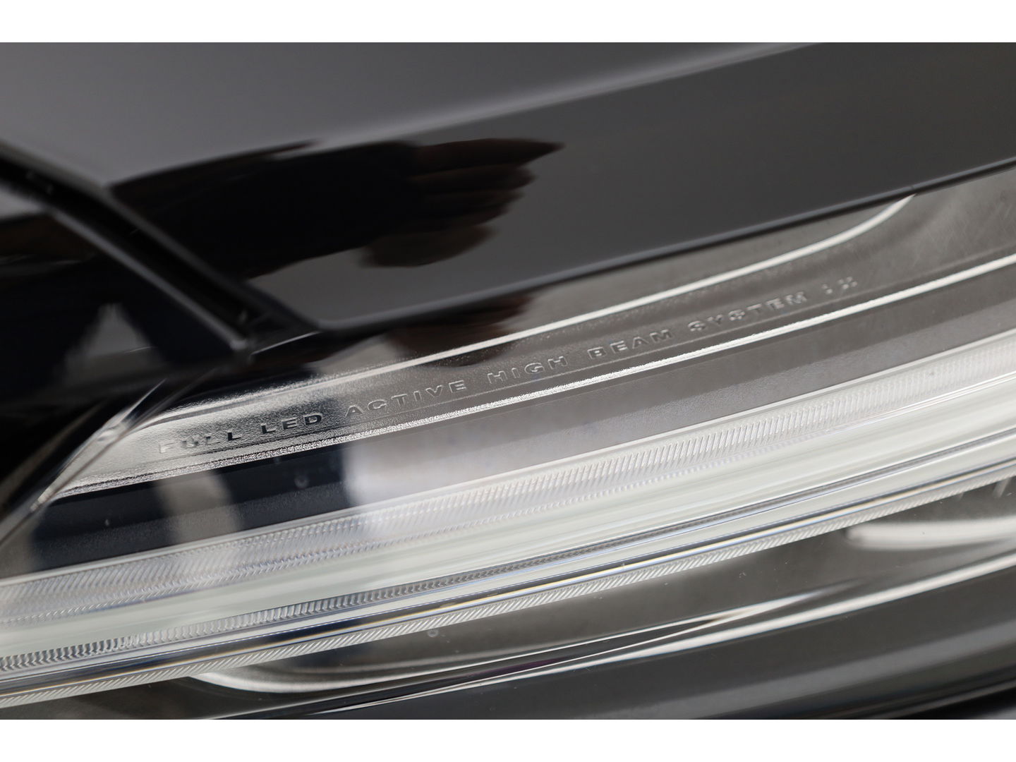 Volvo V60 2.0 T8 Plug-in hybrid AWD Polestar Engineered | B&W | HUD | ACC | 360 Cam | Trekhaak | Stuur- & 4x stoelverw. |