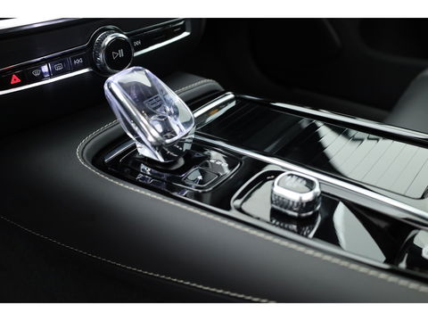 Volvo V60 2.0 T8 Plug-in hybrid AWD Polestar Engineered | B&W | HUD | ACC | 360 Cam | Trekhaak | Stuur- & 4x stoelverw. |