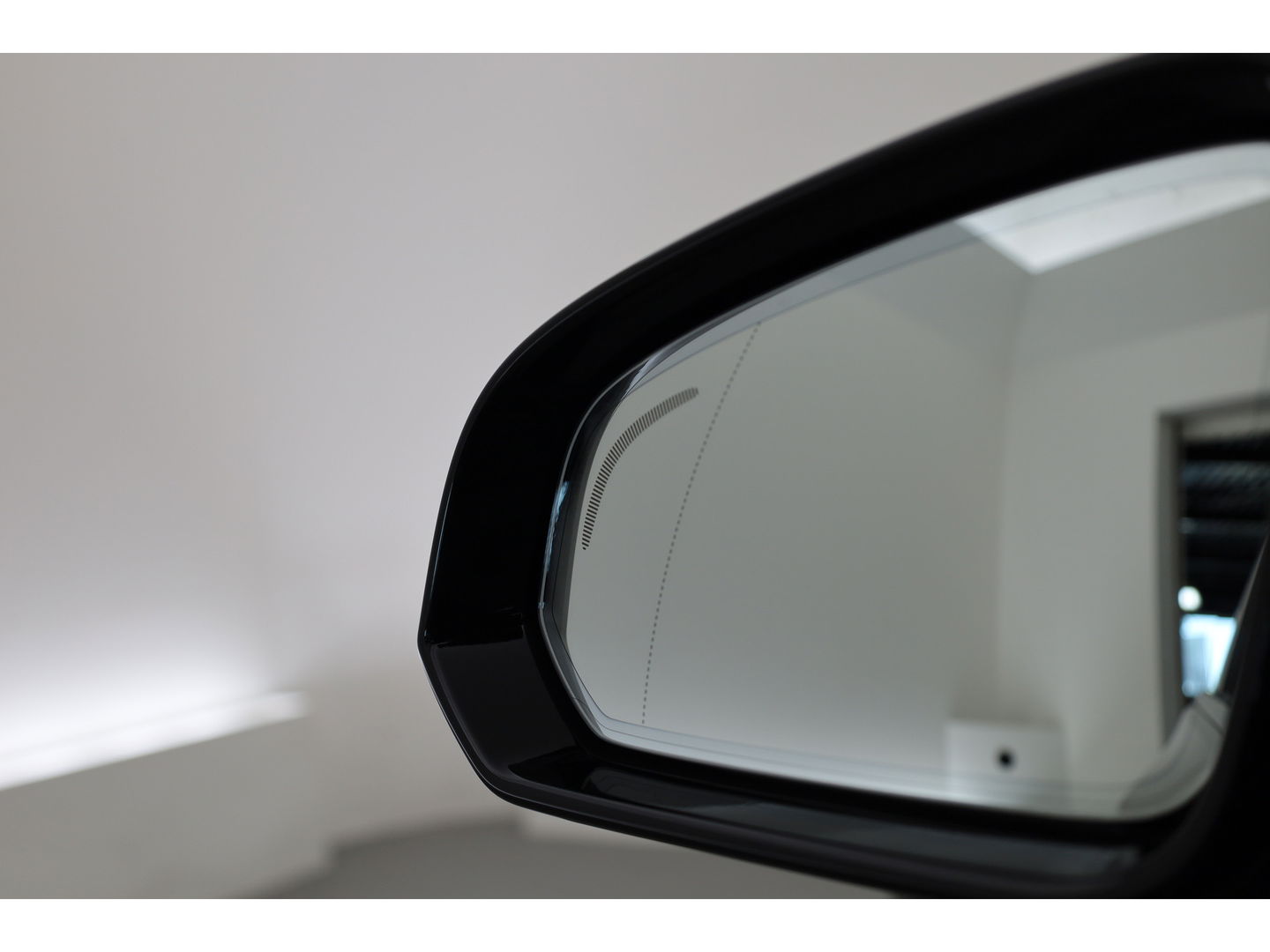 Volvo V60 2.0 T8 Plug-in hybrid AWD Polestar Engineered | B&W | HUD | ACC | 360 Cam | Trekhaak | Stuur- & 4x stoelverw. |
