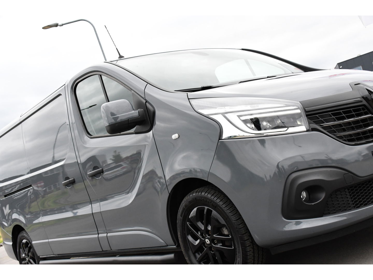 Renault Trafic 2.0 dCi 170 T29 L2H1 Luxe Cruise, Camera, Carplay, 170PK, Automaat, Trekhaak, LED, Trekhaak, Sensoren, Uniek!
