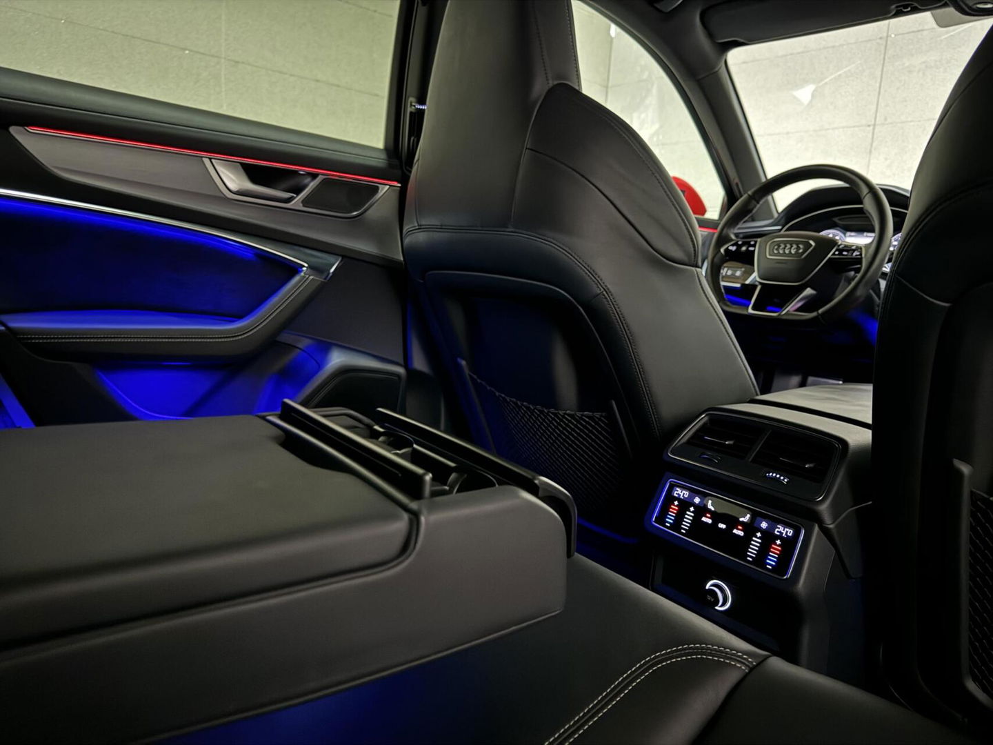 Audi A6 Avant 55 TFSI V6T Quattro S-Line Pano B&O Luchtv Sfeer NAP