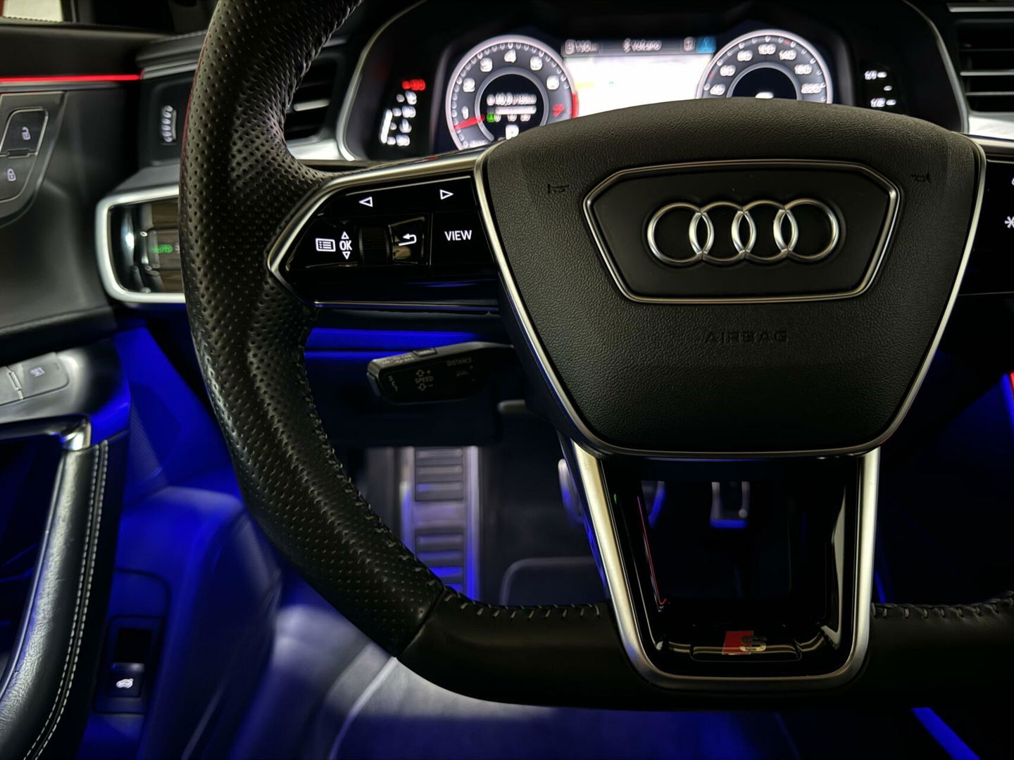 Audi A6 Avant 55 TFSI V6T Quattro S-Line Pano B&O Luchtv Sfeer NAP