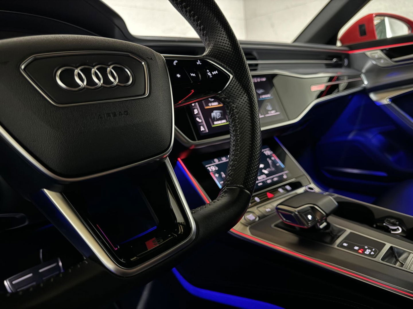 Audi A6 Avant 55 TFSI V6T Quattro S-Line Pano B&O Luchtv Sfeer NAP