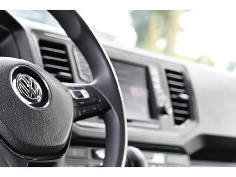 Volkswagen Crafter 2.0 TDI L3H2 Highline PB Edition Adaptieve Cruise, Camera, 360 Sensoren, Carplay, LED, Trekhaak, Automaat, Uniek!
