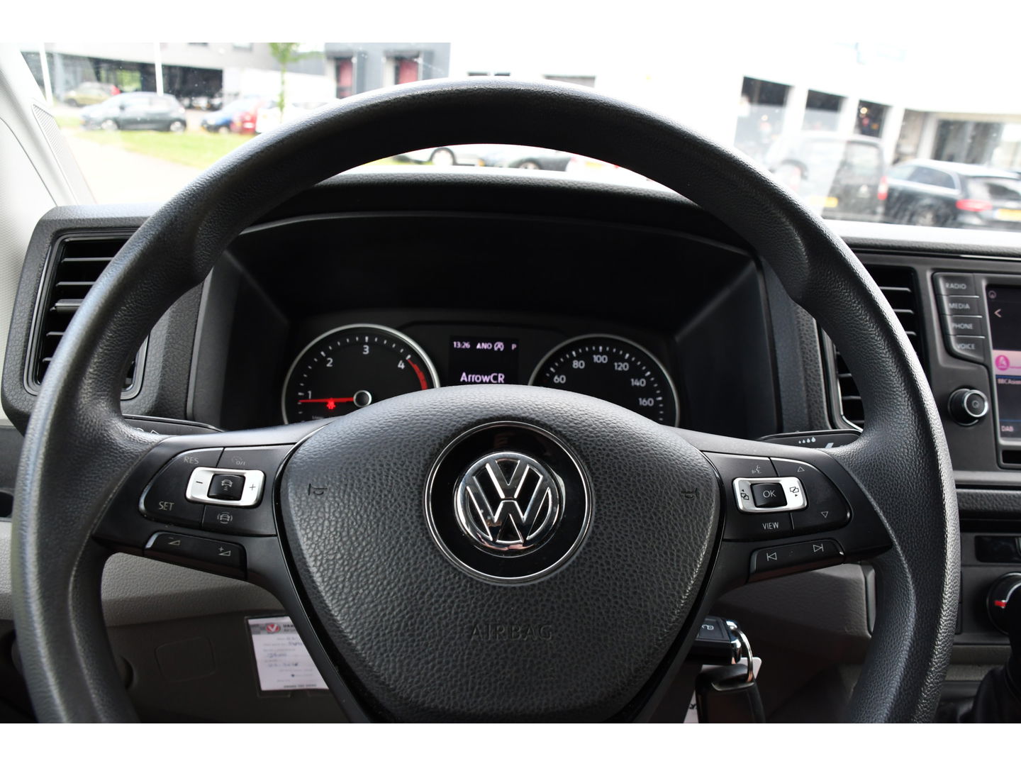 Volkswagen Crafter 2.0 TDI L3H2 Highline PB Edition Adaptieve Cruise, Camera, 360 Sensoren, Carplay, LED, Trekhaak, Automaat, Uniek!