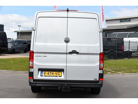 Volkswagen Crafter 2.0 TDI L3H2 Highline PB Edition Adaptieve Cruise, Camera, 360 Sensoren, Carplay, LED, Trekhaak, Automaat, Uniek!
