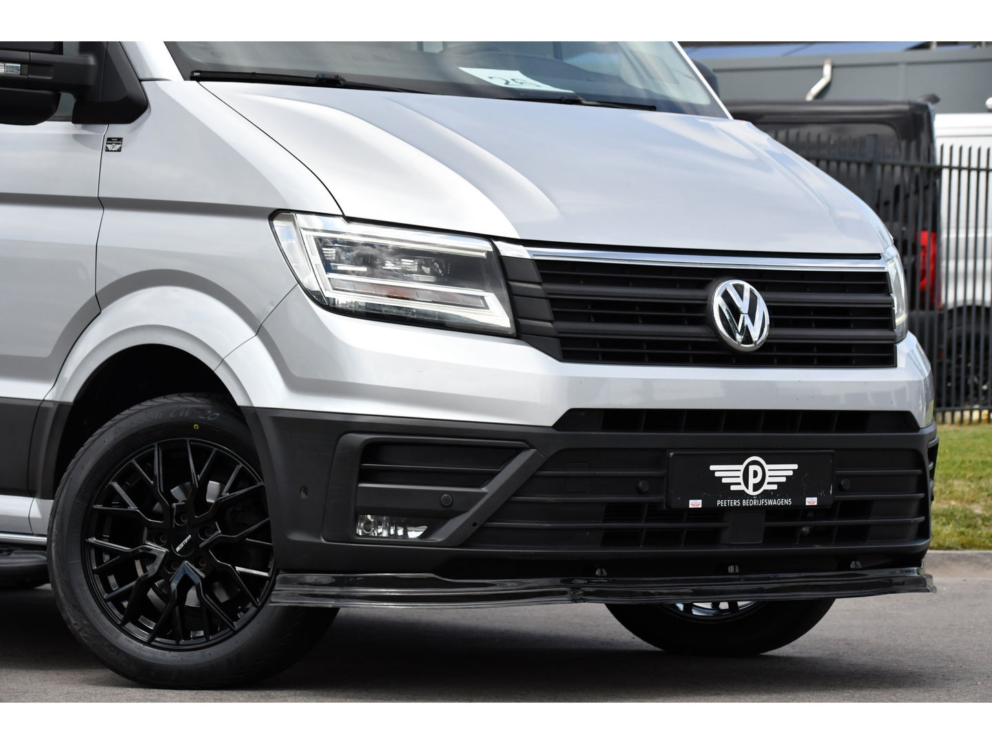 Volkswagen Crafter 2.0 TDI L3H2 Highline PB Edition Adaptieve Cruise, Camera, 360 Sensoren, Carplay, LED, Trekhaak, Automaat, Uniek!
