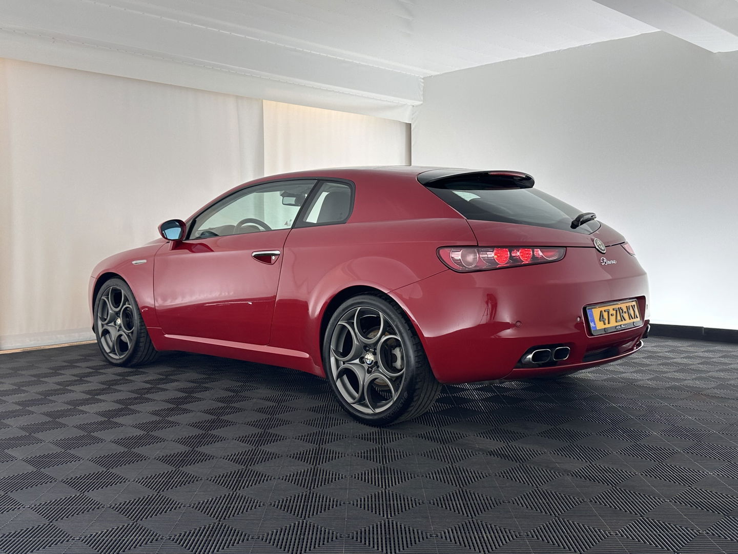 Alfa Romeo Brera 2.2 JTS Selespeed SkyWindow Aut.*PANO | LUXURY-LEATHER | HEATED-SPORTSEATS | ECC | SHIFT-PADDLES | PDC | CRUISE | 19''ALU*