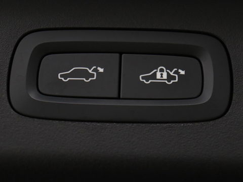 Lynk & Co 01 1.5 Plug In | Panoramadak | Infinity by Harman | Camera | Adaptive cruise | Stoelverwarming | Carplay | Memory | Full LED