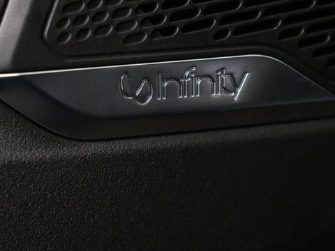 Lynk & Co 01 1.5 Plug In | Panoramadak | Infinity by Harman | Camera | Adaptive cruise | Stoelverwarming | Carplay | Memory | Full LED