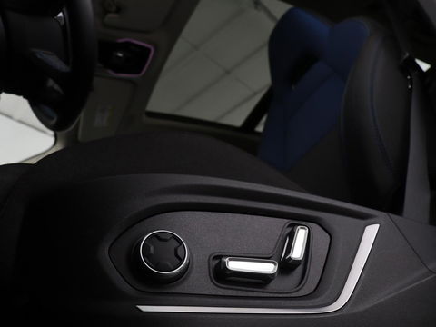 Lynk & Co 01 1.5 Plug In | Panoramadak | Infinity by Harman | Camera | Adaptive cruise | Stoelverwarming | Carplay | Memory | Full LED