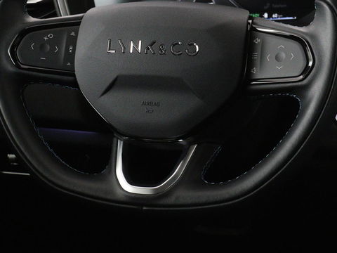 Lynk & Co 01 1.5 Plug In | Panoramadak | Infinity by Harman | Camera | Adaptive cruise | Stoelverwarming | Carplay | Memory | Full LED