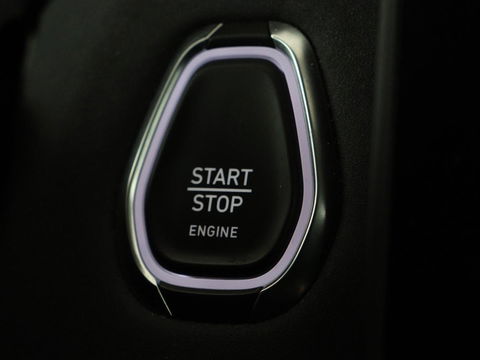 Lynk & Co 01 1.5 Plug In | Panoramadak | Infinity by Harman | Camera | Adaptive cruise | Stoelverwarming | Carplay | Memory | Full LED
