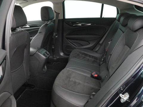 Opel Insignia 1.5 Turbo Executive | Leder/Alcantara | Trekhaak | Carplay | Navigatie | Climate control | Cruise control | Parkeerhulp