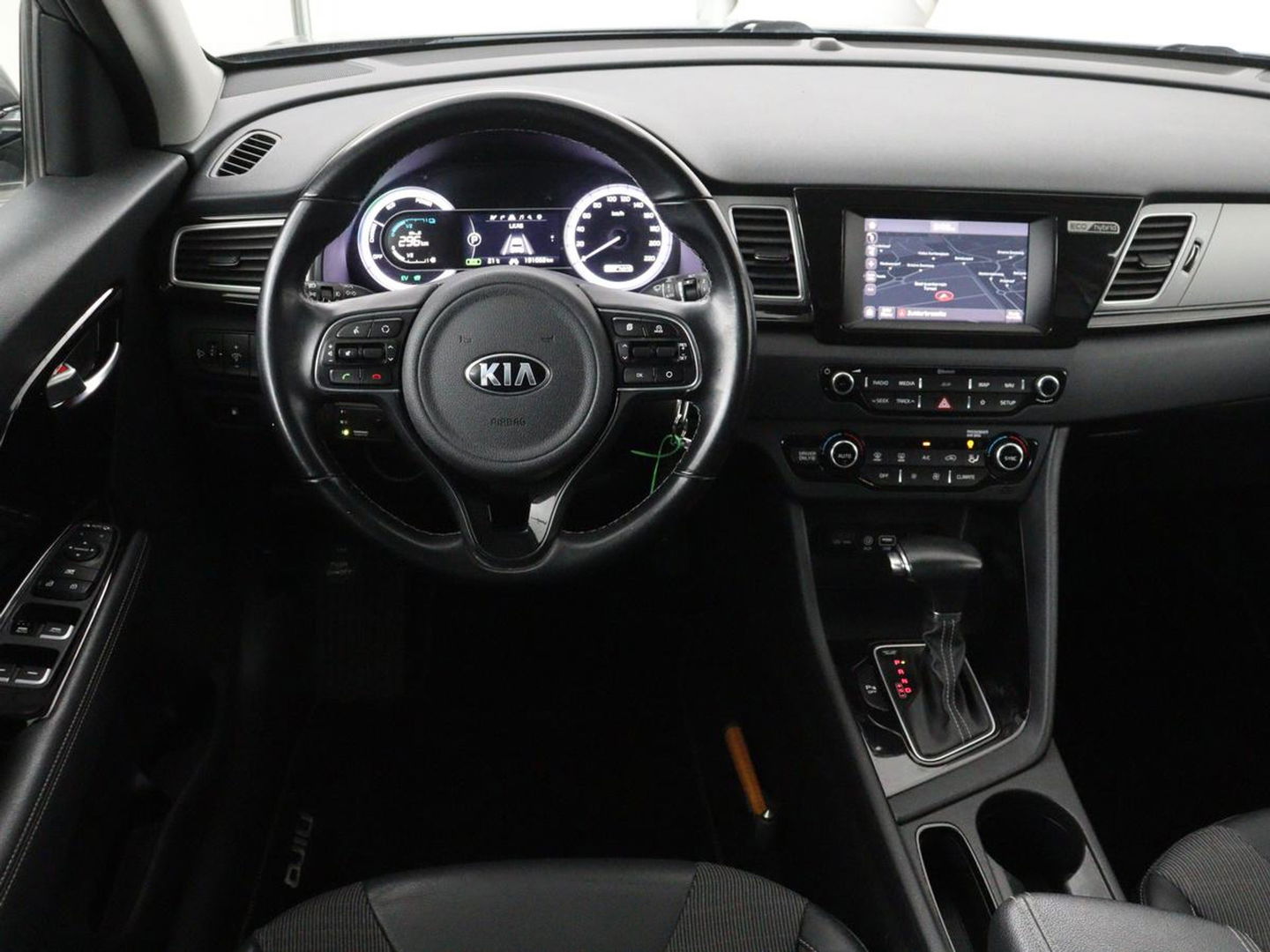 Kia Niro 1.6 GDi Hybrid DynamicLine | Carplay | Camera | Half leder | Navigatie | Climate control | Cruise control | Bluetooth