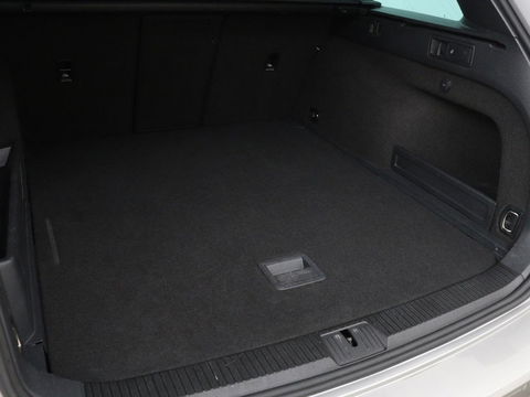 Volkswagen Passat 1.4 TSI GTE Highline | Leder | Panoramadak | Dynaudio | 360 camera | Carplay | Massage | Stoelverwarming | Dodehoek detectie | Full LED