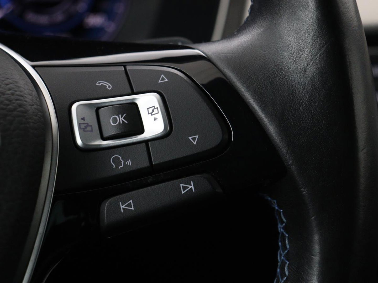 Volkswagen Passat 1.4 TSI GTE Highline | Leder | Panoramadak | Dynaudio | 360 camera | Carplay | Massage | Stoelverwarming | Dodehoek detectie | Full LED