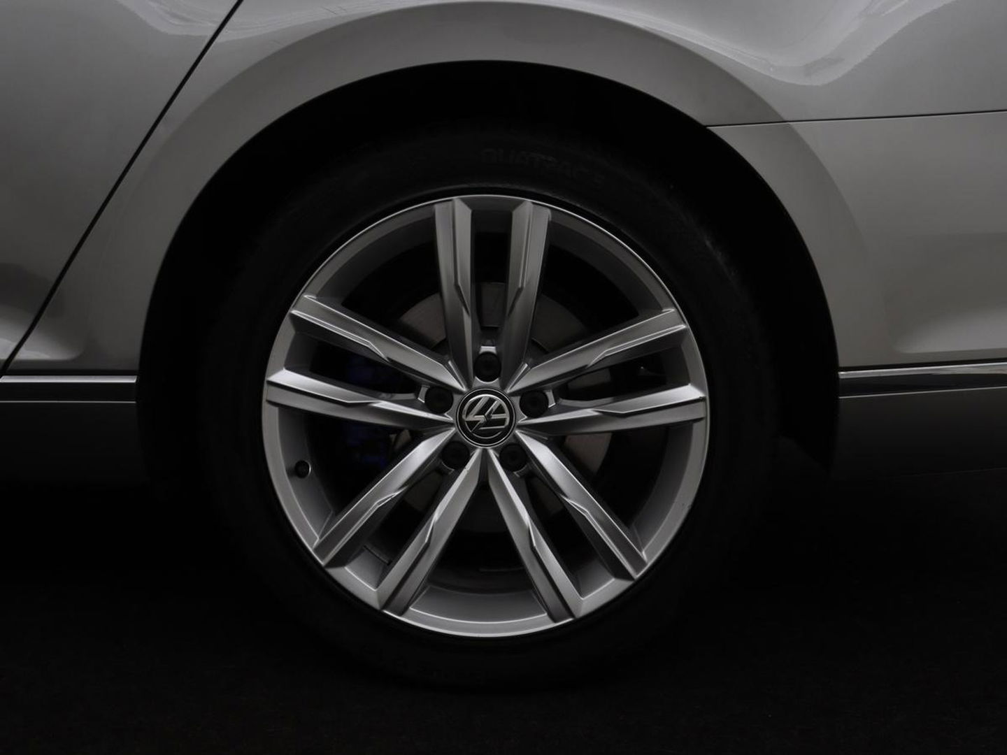 Volkswagen Passat 1.4 TSI GTE Highline | Leder | Panoramadak | Dynaudio | 360 camera | Carplay | Massage | Stoelverwarming | Dodehoek detectie | Full LED