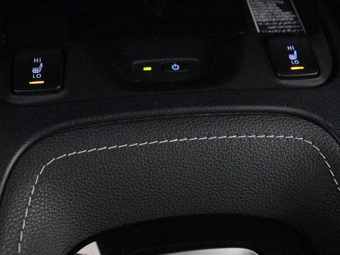 Toyota Corolla 1.8 Hybrid Business Intro | Head-Up | Stoelverwarming | Adaptive cruise | Carplay | Carplay | Navigatie | Keyless | Park Assist