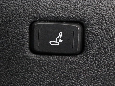 Toyota Corolla 1.8 Hybrid Business Intro | Head-Up | Stoelverwarming | Adaptive cruise | Carplay | Carplay | Navigatie | Keyless | Park Assist