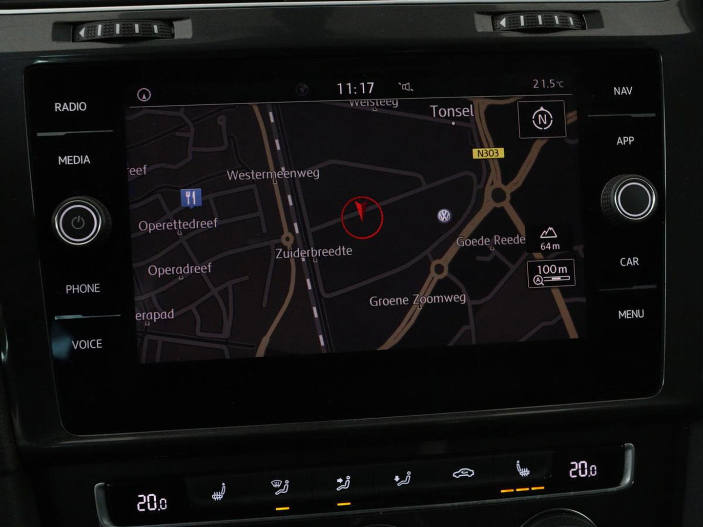 Volkswagen Golf 1.0 TSI Comfortline | Panoramadak | Stoelverwarming | Massage | Full LED | Carplay | Camera | Adaptive cruise | Sportstoelen | Climate control
