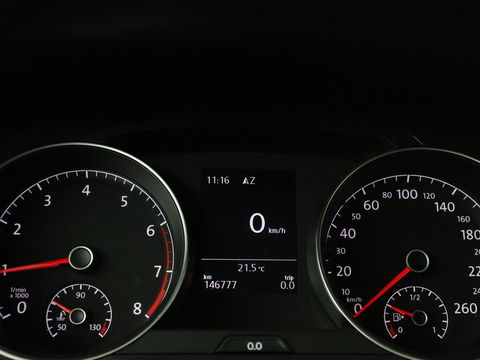 Volkswagen Golf 1.0 TSI Comfortline | Panoramadak | Stoelverwarming | Massage | Full LED | Carplay | Camera | Adaptive cruise | Sportstoelen | Climate control