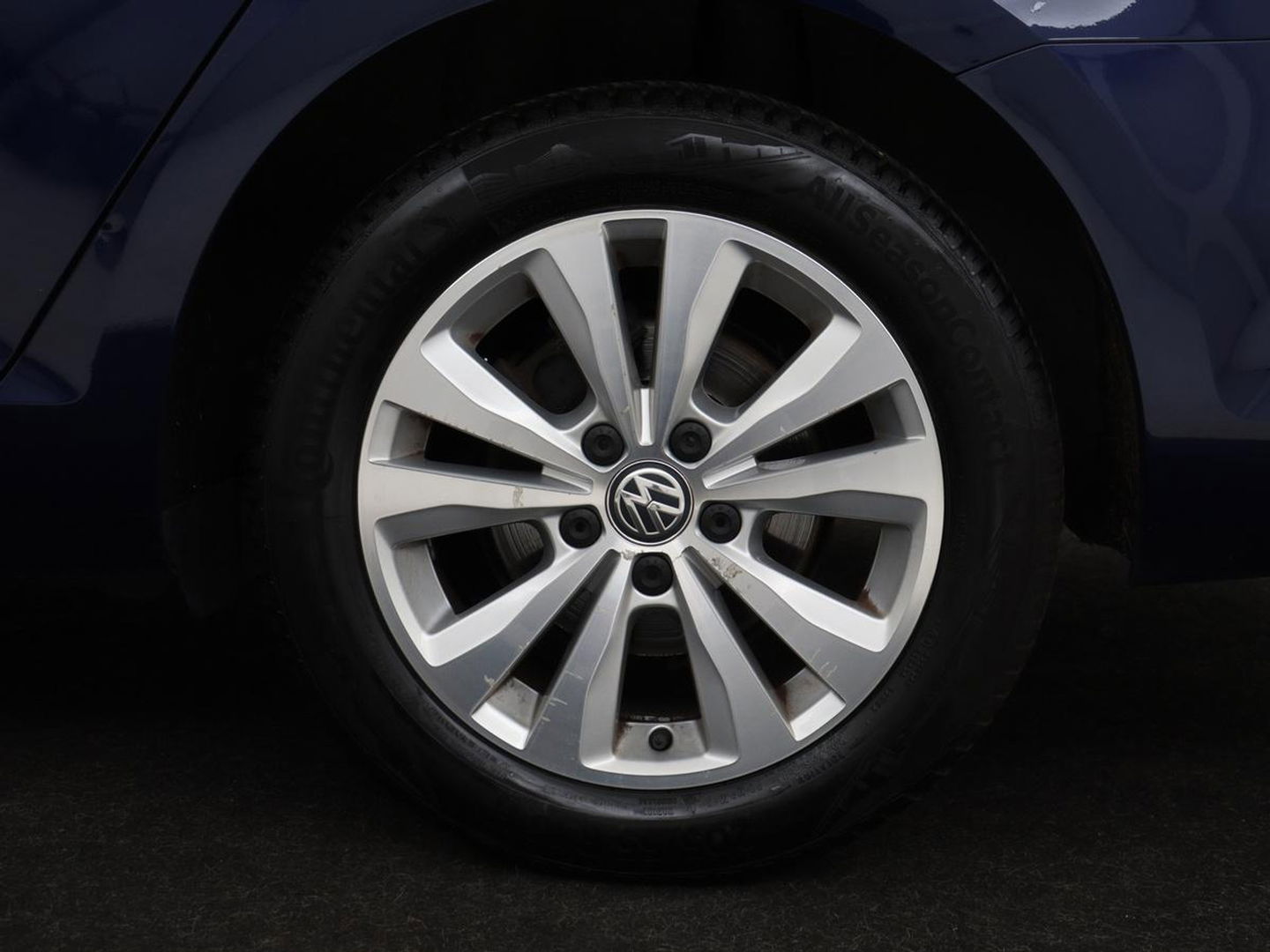 Volkswagen Golf 1.0 TSI Comfortline | Panoramadak | Stoelverwarming | Massage | Full LED | Carplay | Camera | Adaptive cruise | Sportstoelen | Climate control