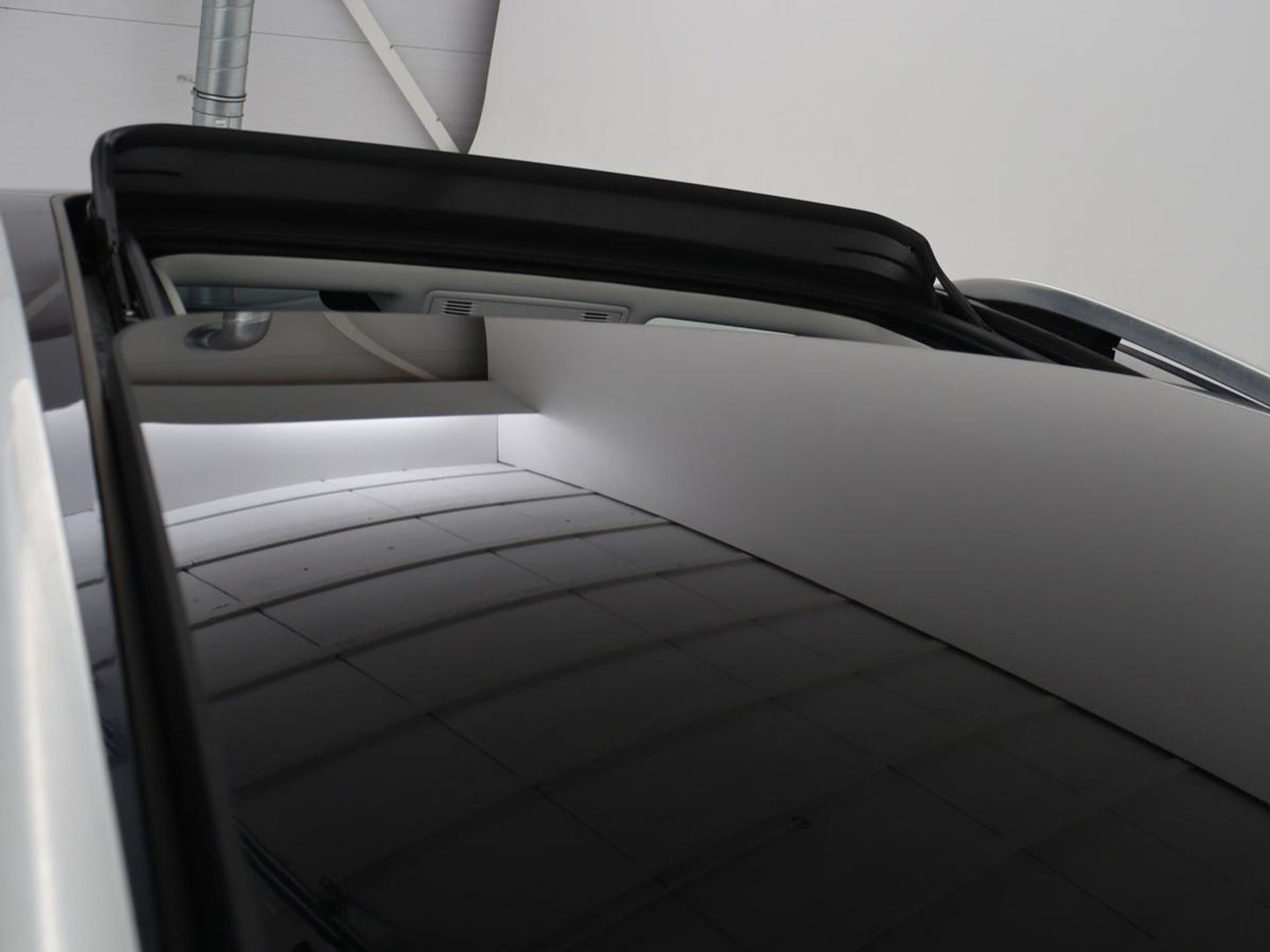 Volkswagen Golf 1.0 TSI Comfortline | Panoramadak | Stoelverwarming | Massage | Full LED | Carplay | Camera | Adaptive cruise | Sportstoelen | Climate control