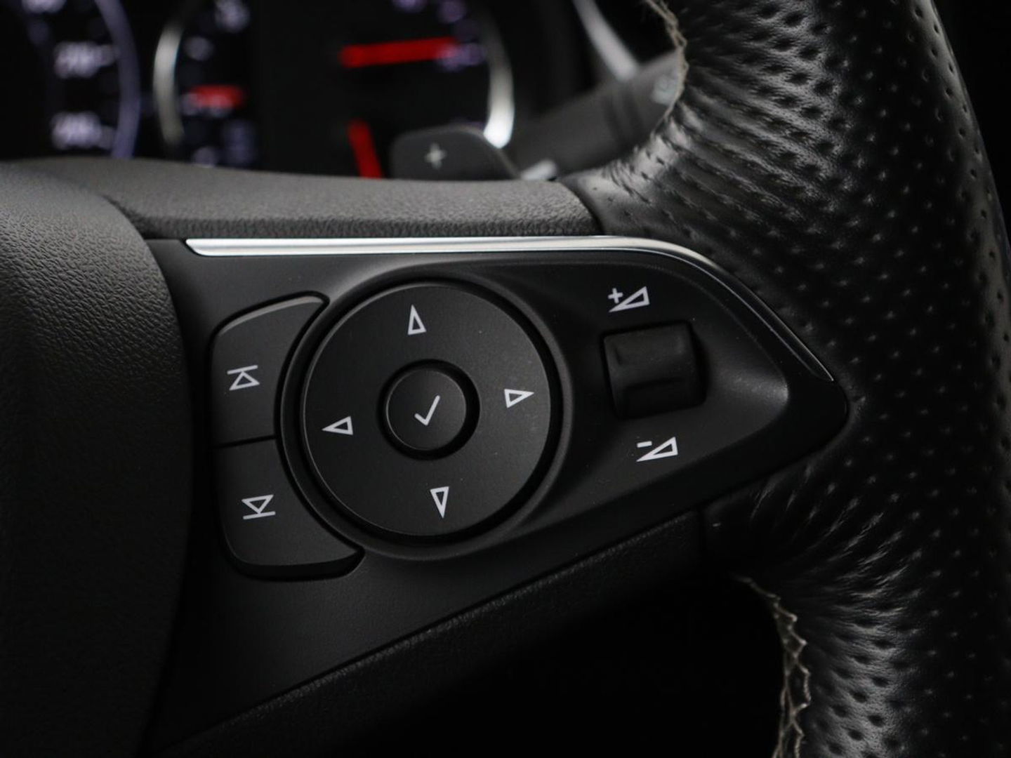 Opel Insignia Grand Sport 1.6 CDTI Innovation | OPC Line | Head-Up | Stoelventilatie | Leder | Massage | 360 camera | Carplay | AGR Stoel | Matrix LED | Navigatie | Stoel & stuurverwarming