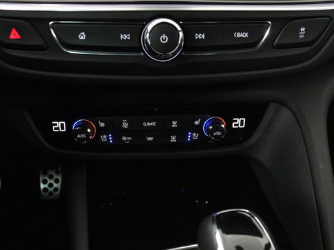Opel Insignia Grand Sport 1.6 CDTI Innovation | OPC Line | Head-Up | Stoelventilatie | Leder | Massage | 360 camera | Carplay | AGR Stoel | Matrix LED | Navigatie | Stoel & stuurverwarming