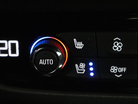 Opel Insignia Grand Sport 1.6 CDTI Innovation | OPC Line | Head-Up | Stoelventilatie | Leder | Massage | 360 camera | Carplay | AGR Stoel | Matrix LED | Navigatie | Stoel & stuurverwarming