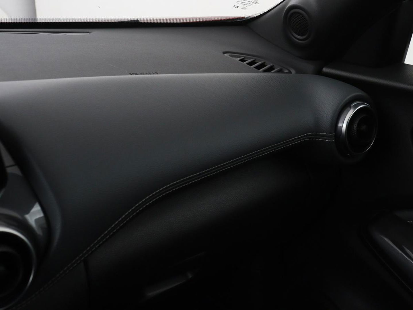 Nissan Juke 1.0 DIG-T N-Connecta | Carplay | Keyless | Navigatie | Full LED | Climate control | Parkeerhulp | Cruise control
