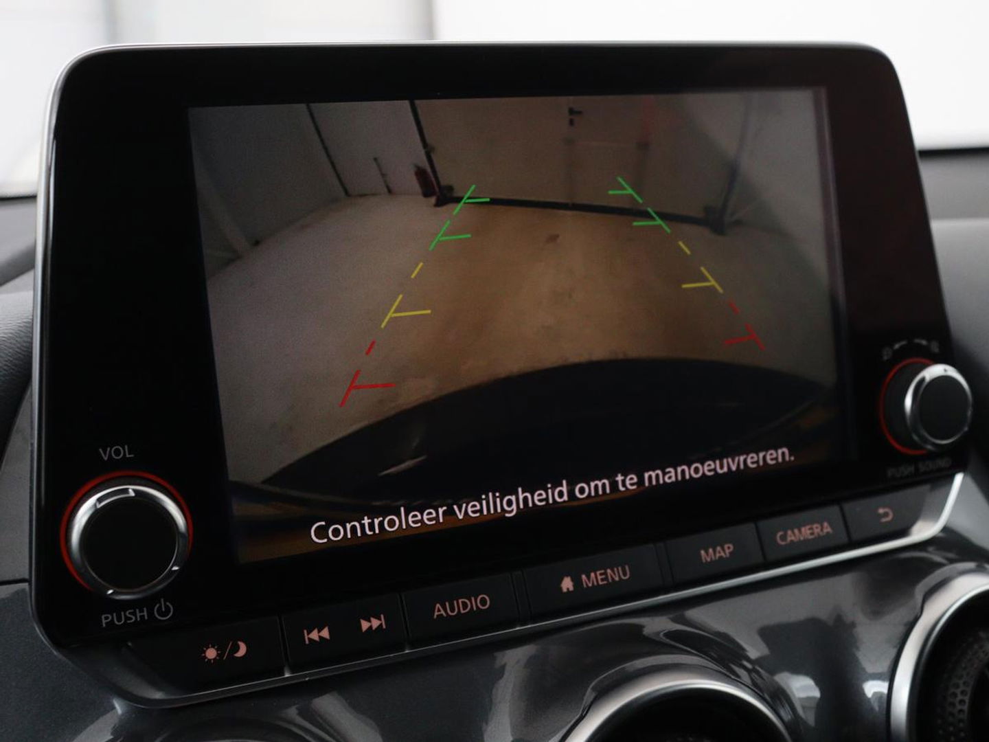 Nissan Juke 1.0 DIG-T N-Connecta | Carplay | Keyless | Navigatie | Full LED | Climate control | Parkeerhulp | Cruise control