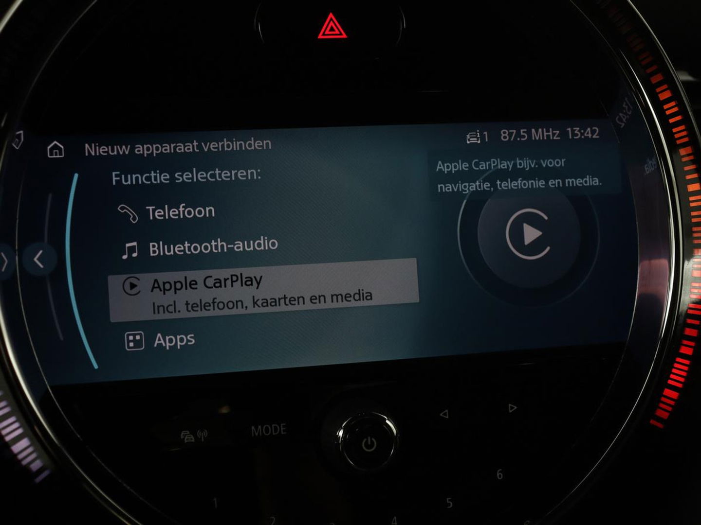 MINI Cooper 1.5 Classic | Automaat | Leder | Carplay | Full LED | Navigatie | Climate control | Parkeerhulp | Cruise control