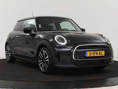 MINI Cooper 1.5 Classic | Automaat | Leder | Carplay | Full LED | Navigatie | Climate control | Parkeerhulp | Cruise control